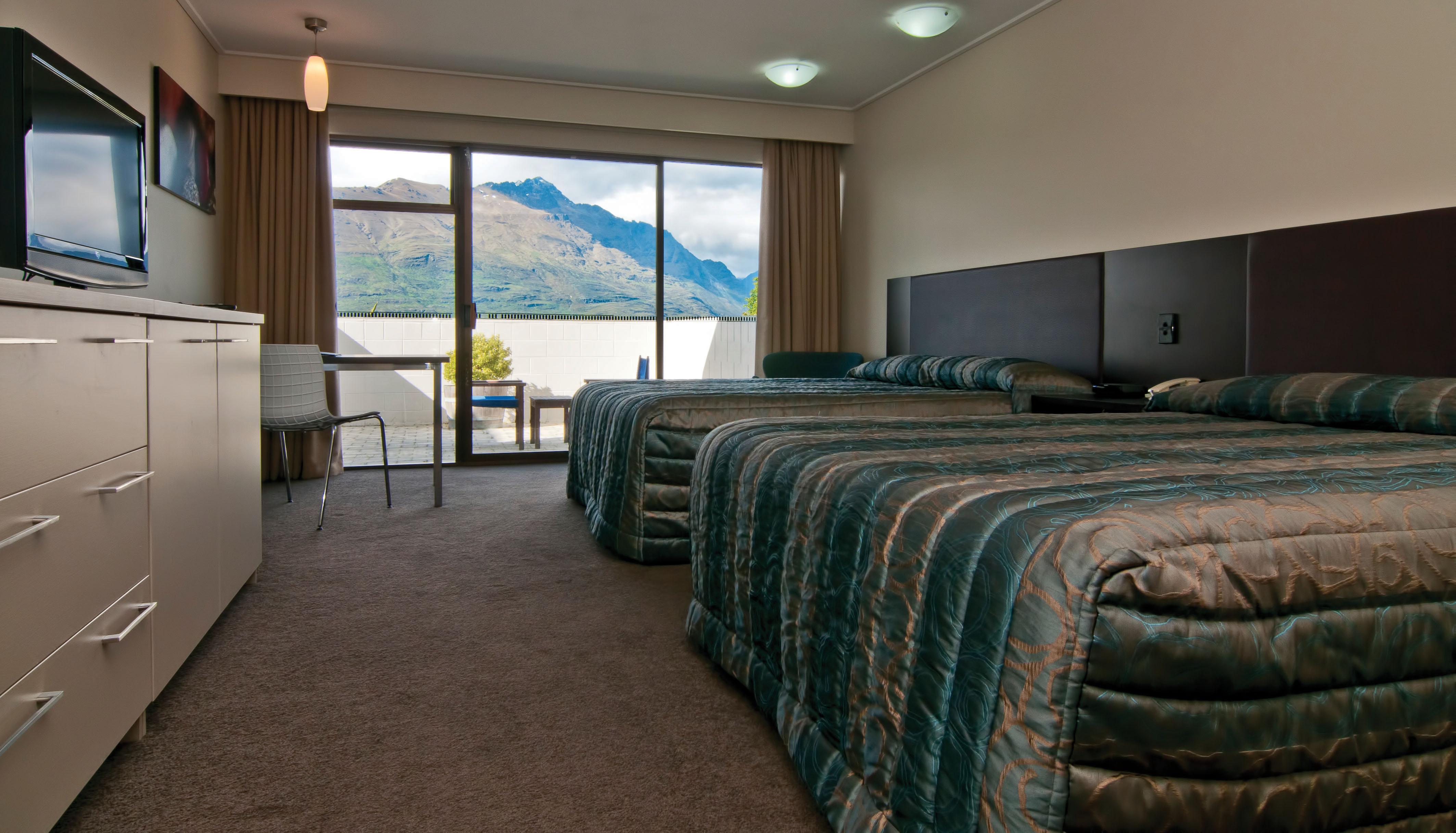 Copthorne Hotel & Apartments Queenstown Lakeview Room photo
